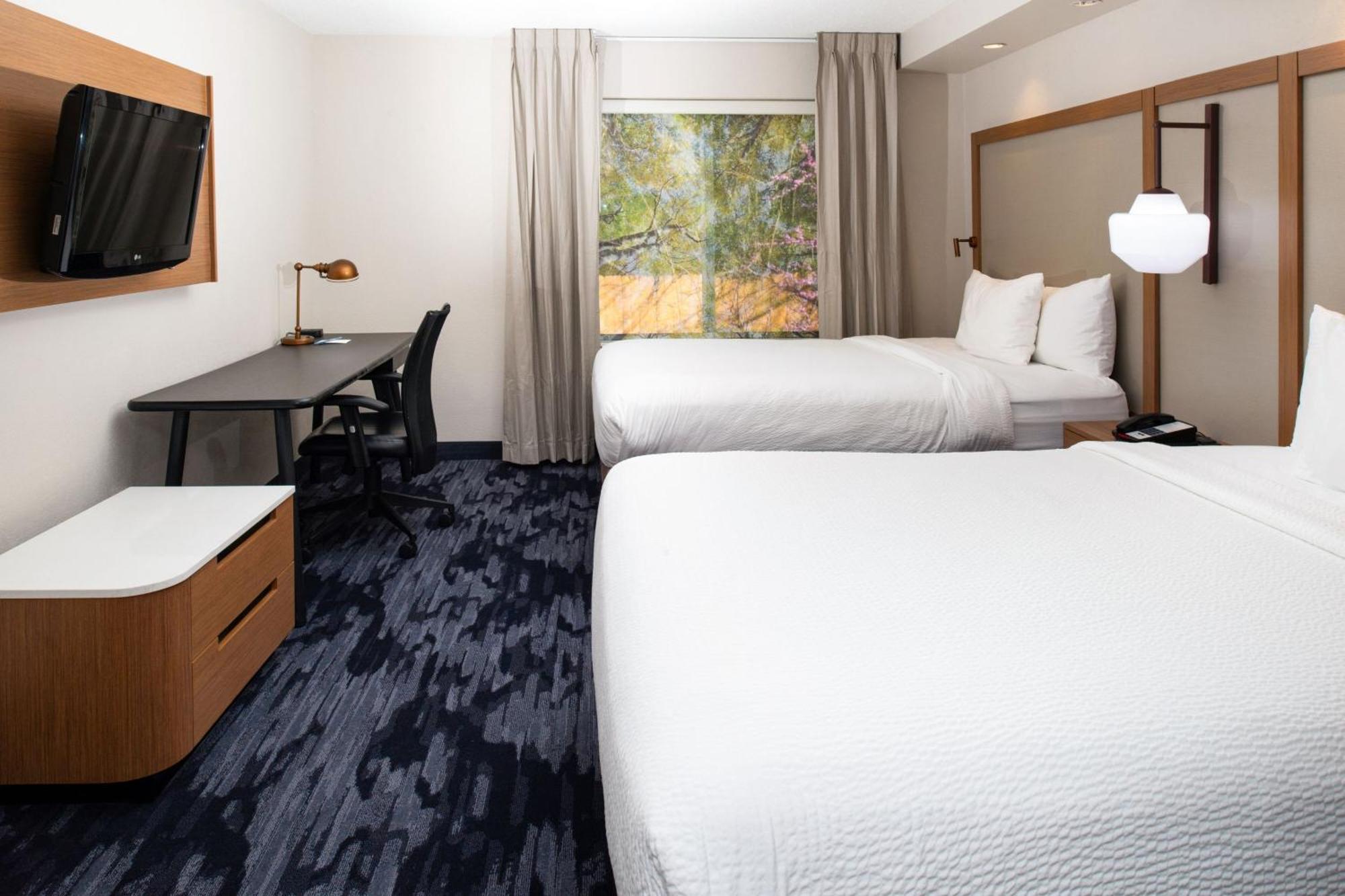 Fairfield Inn & Suites Greensboro Wendover Dış mekan fotoğraf