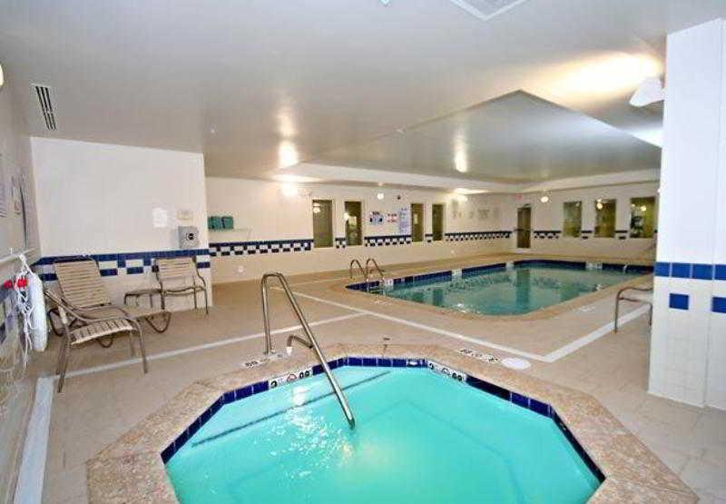 Fairfield Inn & Suites Greensboro Wendover Dış mekan fotoğraf