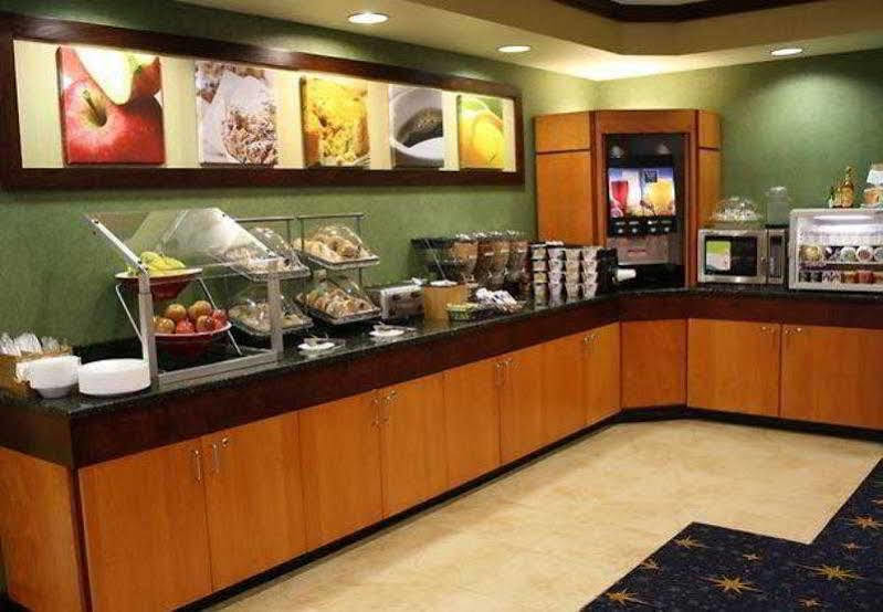 Fairfield Inn & Suites Greensboro Wendover Dış mekan fotoğraf