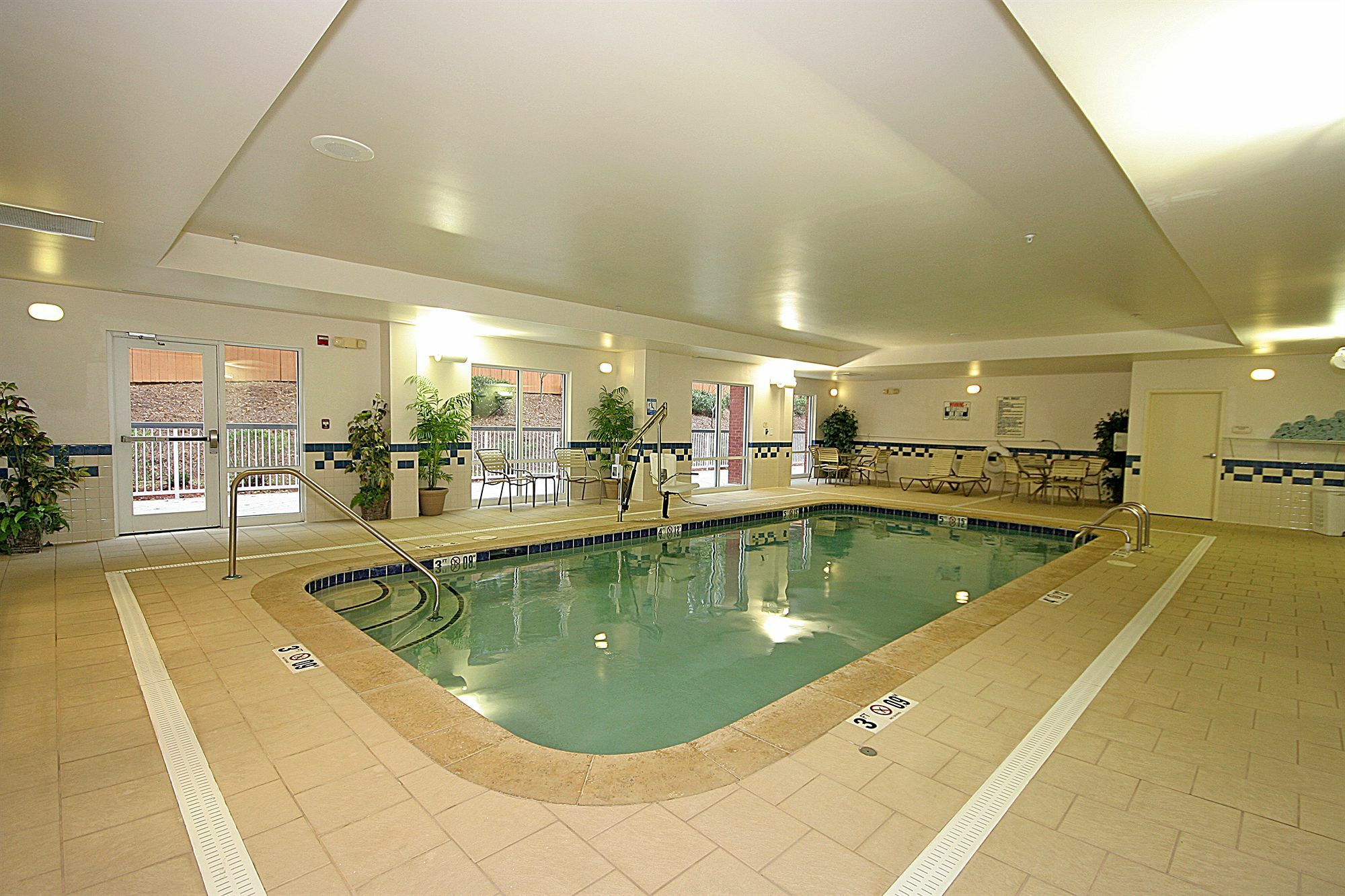 Fairfield Inn & Suites Greensboro Wendover Dış mekan fotoğraf